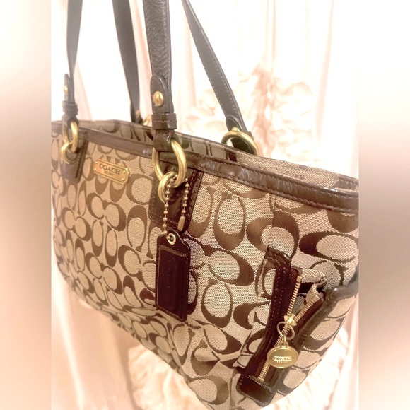 🌸LIKE NEW - BEAUTIFUL COACH SATCHEL 💼 SOLD - Picture 11 of 14